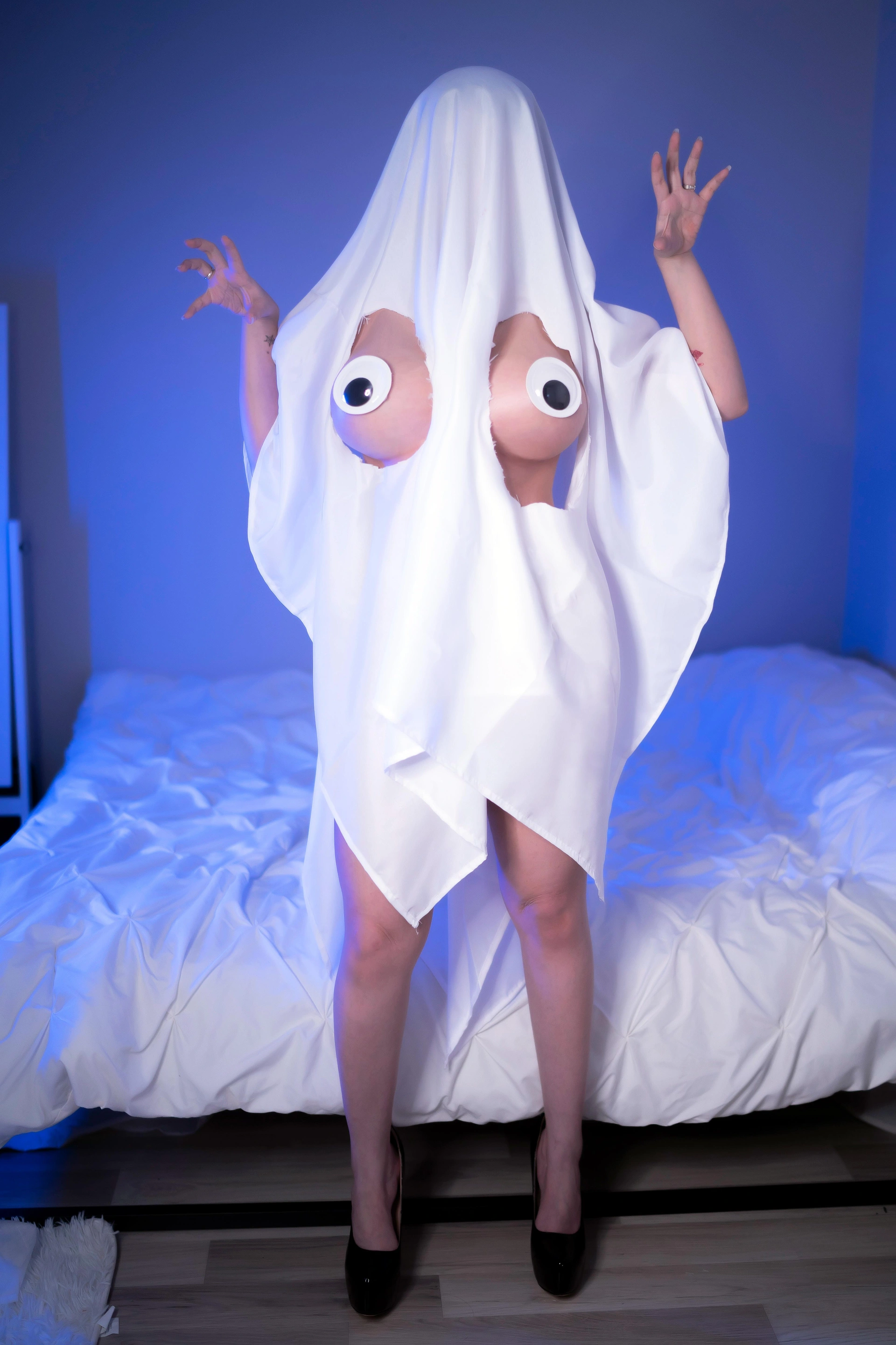 Hana Bunny – NO.180 Ghost Hana 1